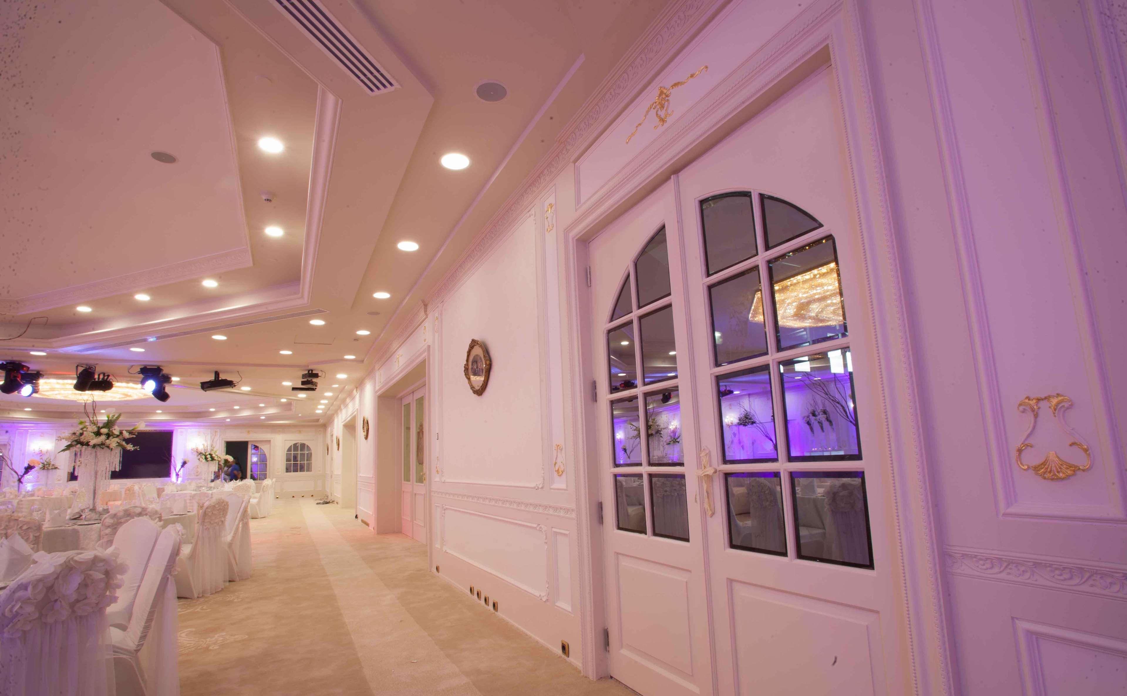 Hilton Alexandria Corniche Hotel Extérieur photo The interior of the ballroom