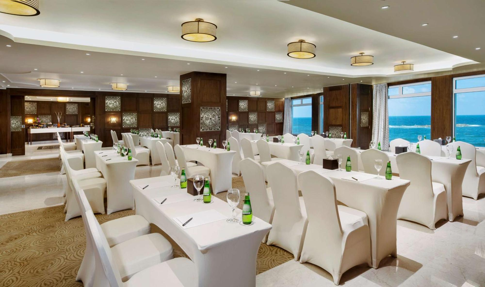 Hilton Alexandria Corniche Hotel Extérieur photo The Westin Maldives
