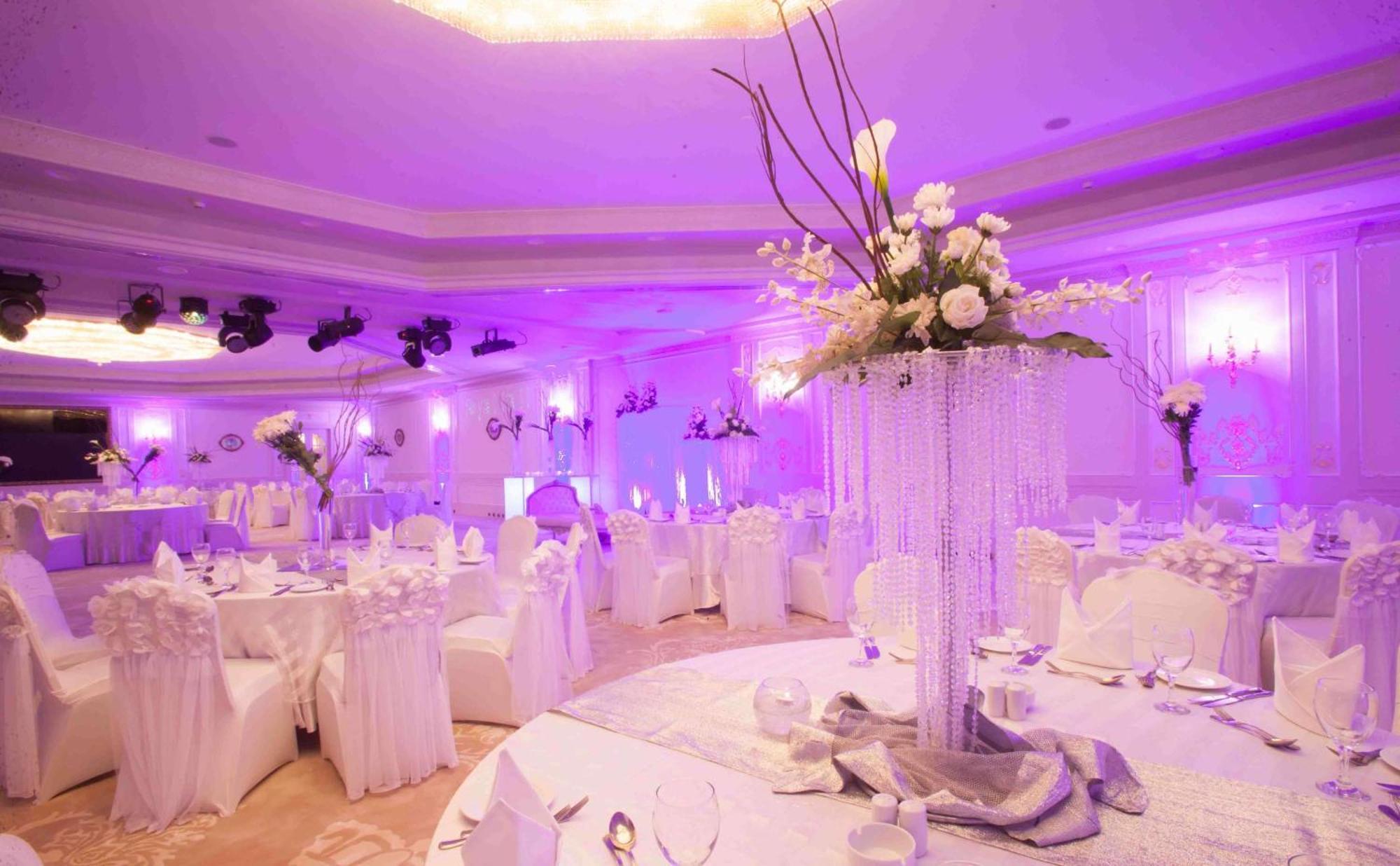 Hilton Alexandria Corniche Hotel Extérieur photo A wedding reception