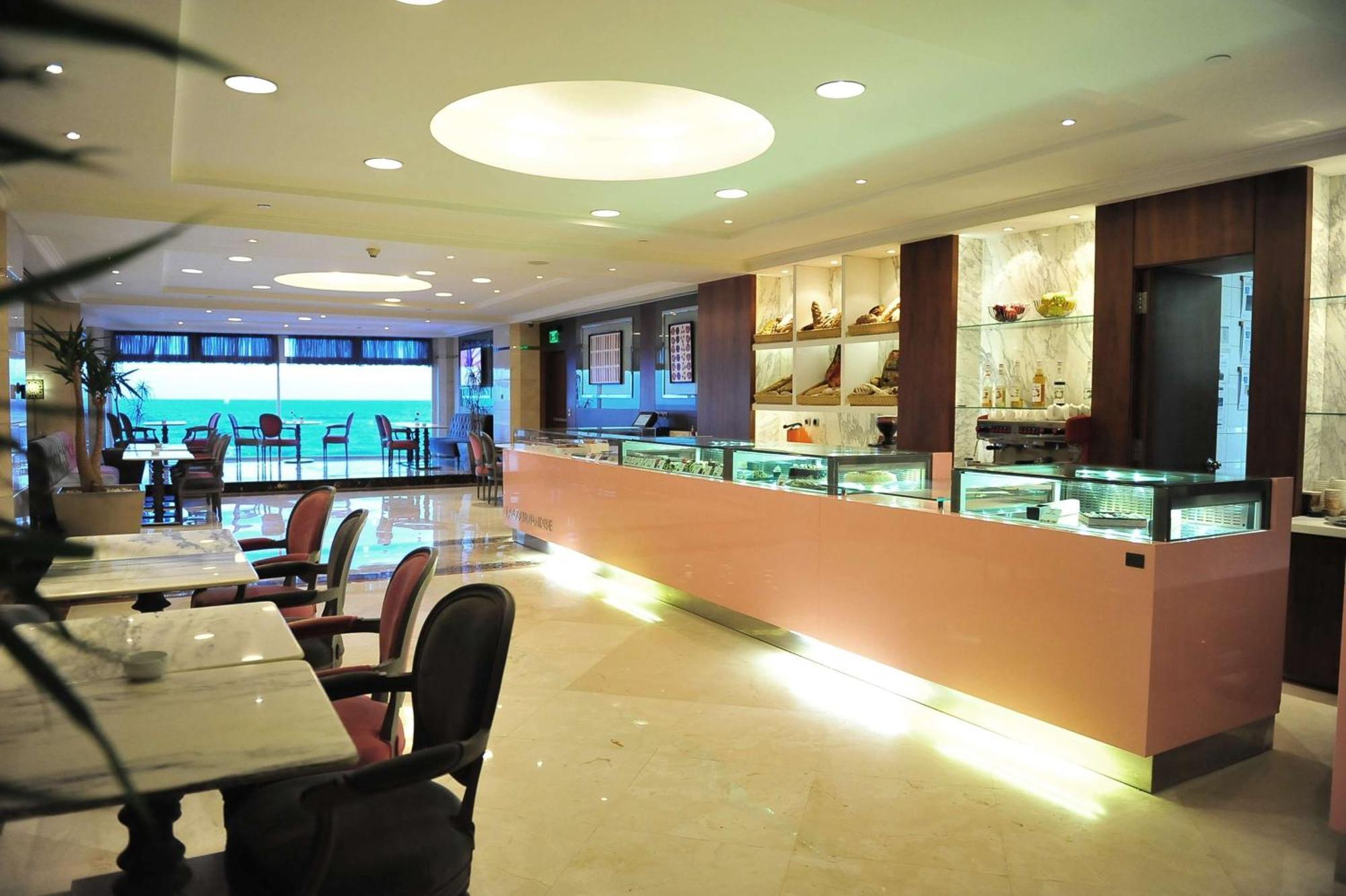 Hilton Alexandria Corniche Hotel Extérieur photo The lobby of the hotel