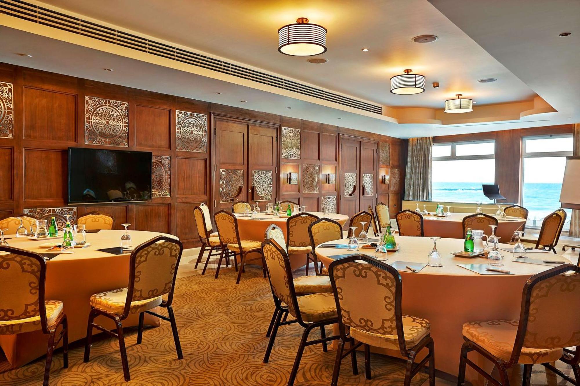 Hilton Alexandria Corniche Hotel Extérieur photo The meeting room